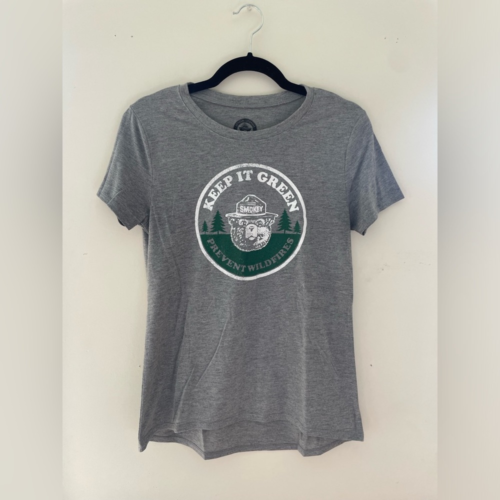 Smokey Bear graphic t shirt, never worn